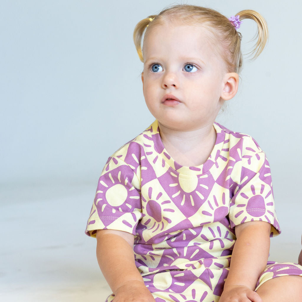 BRIGHTER DAYS TEE & SHORTS SET - LILAC/BANANA