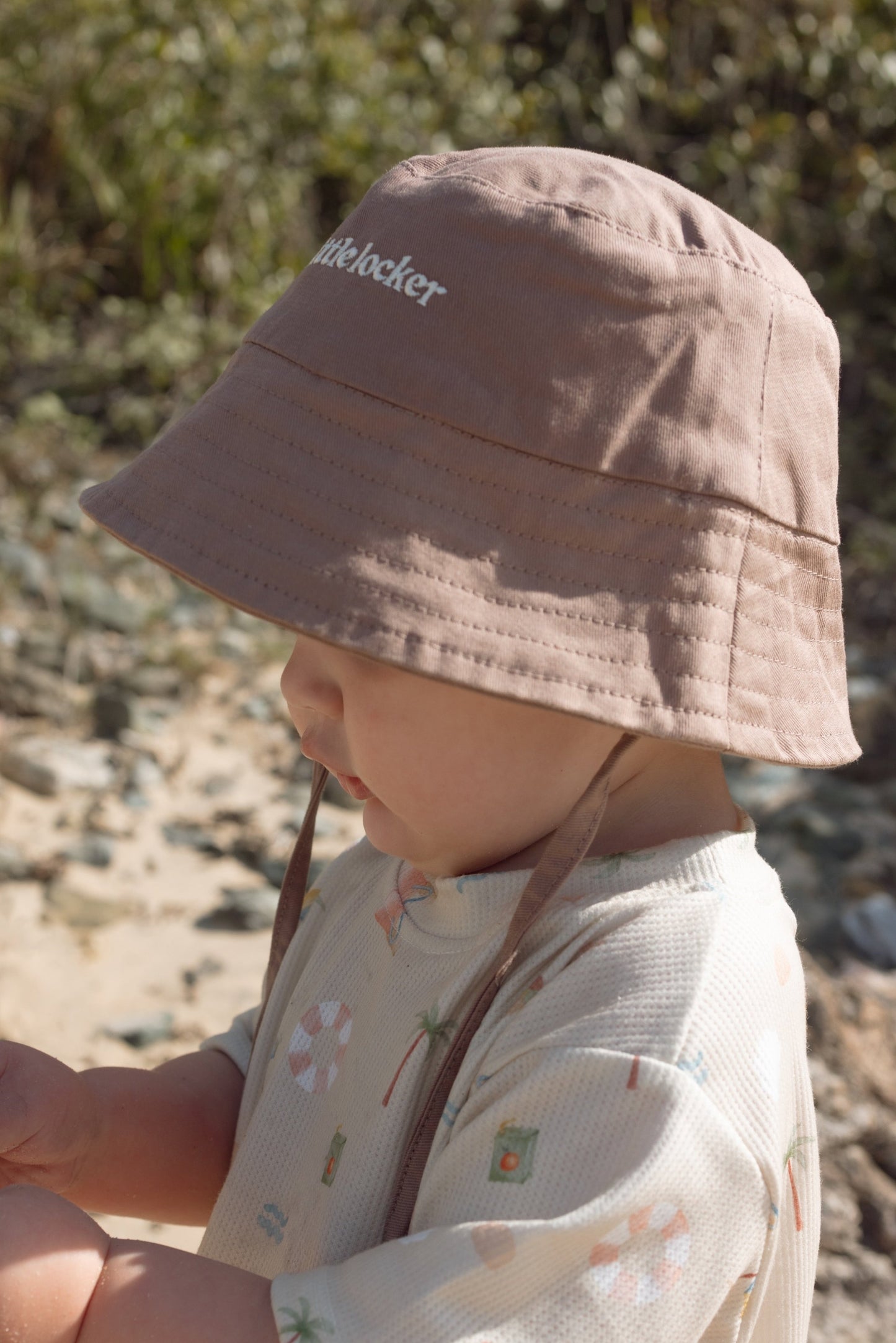 LITTLE LOCKER MOCHA BUCKET HAT