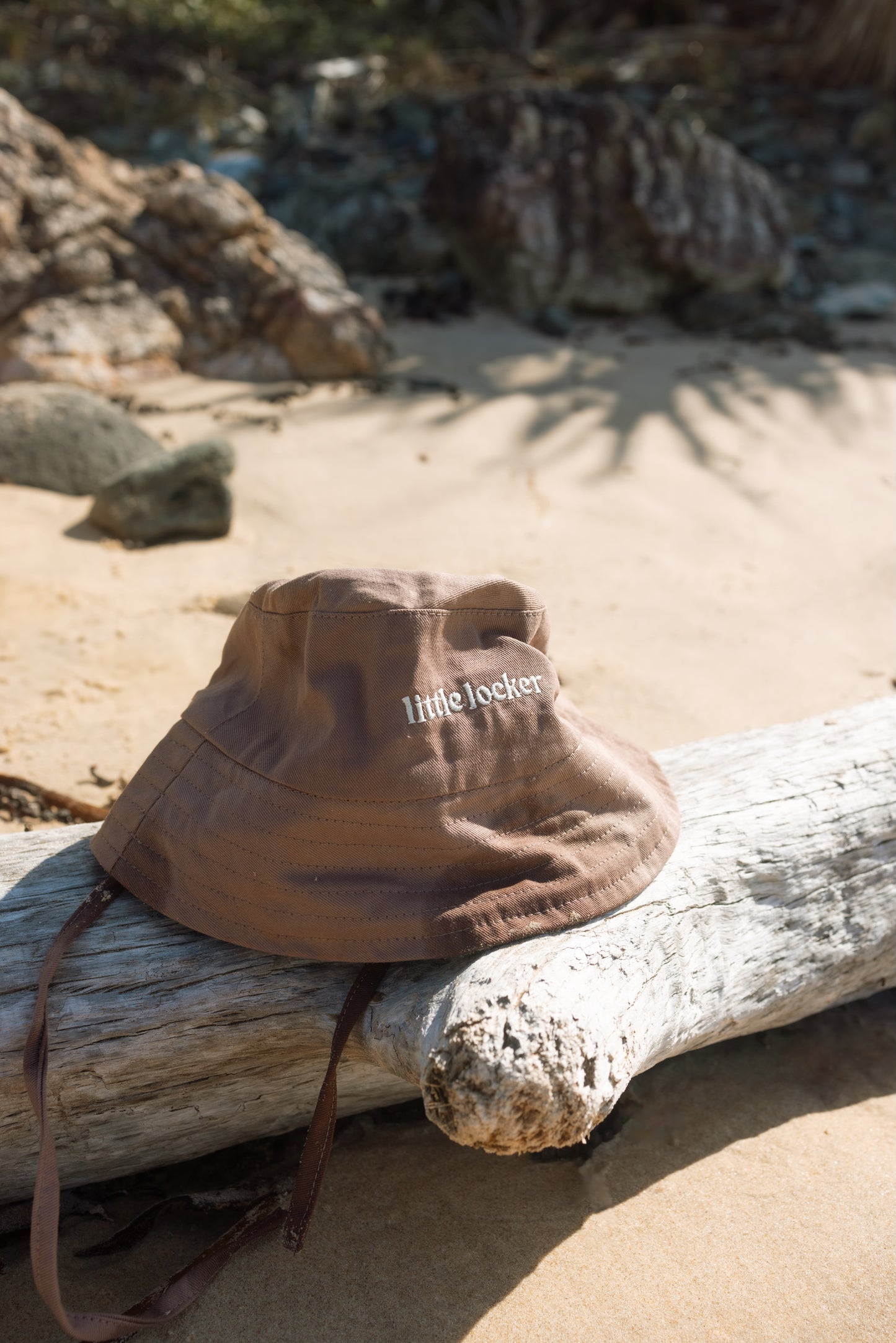 LITTLE LOCKER MOCHA BUCKET HAT