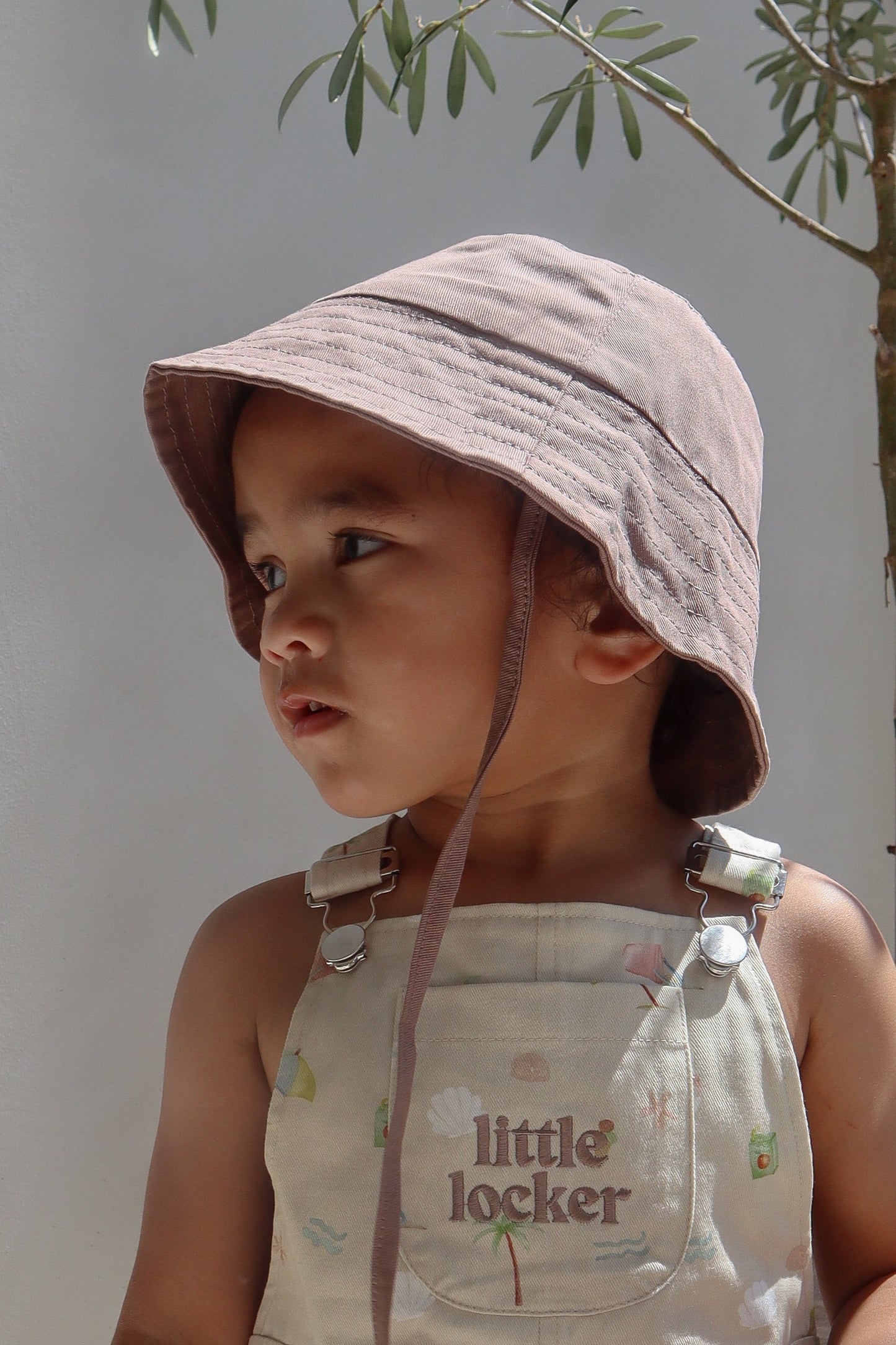 LITTLE LOCKER MOCHA BUCKET HAT