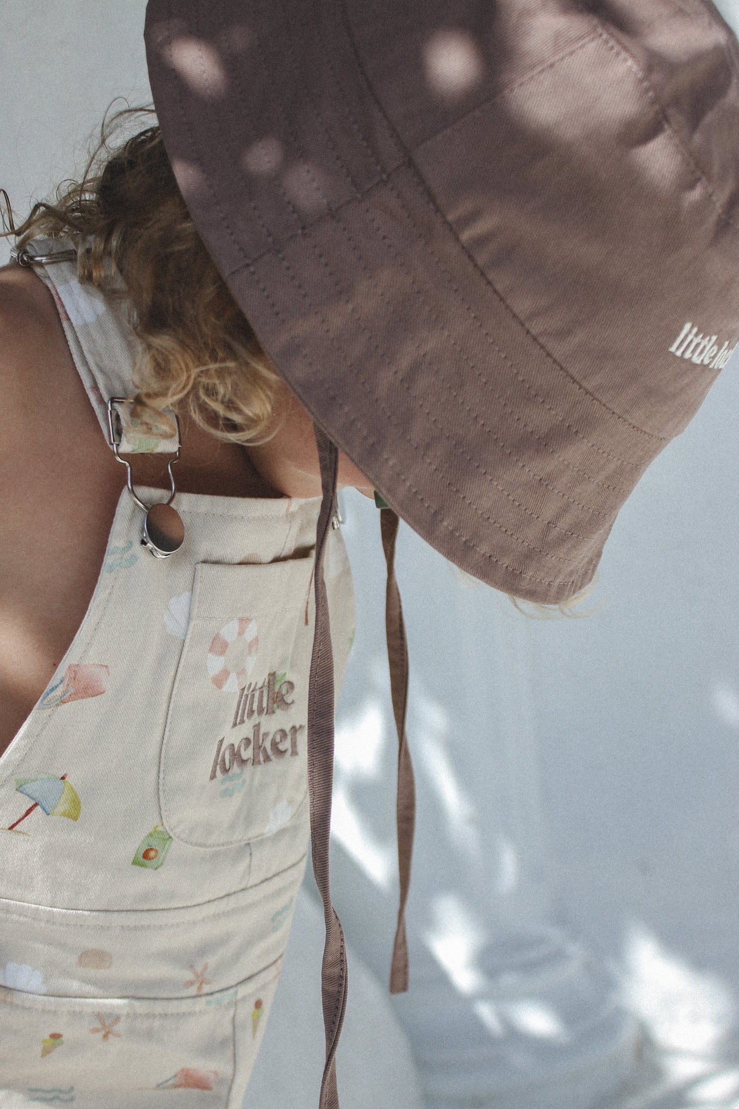 LITTLE LOCKER MOCHA BUCKET HAT